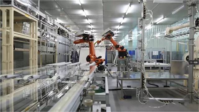 彩虹三项关键工艺技术研发及产业化项目通过成果鉴定，助力高端显示材料自主可控